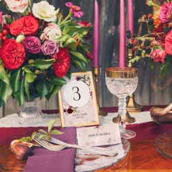 NUMEREK na stół weselny z ramką Marsala&Pink (+złota metalowa ramka)