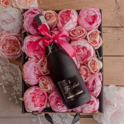 PREZENT noworoczny Z IMIENIEM Wino musujące Cava Negro w kwiatach MEGA LUX