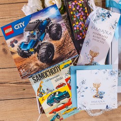 Wyjątkowy PREZENT na Komunię dla chłopca Zestaw dla miłośnika samochodów z klockami LEGO i książką