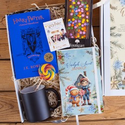 PREZENT świąteczny dla dziecka Z IMIENIEM Zestaw Harry Potter z książką, spersonalizowanym kubkiem i notesem