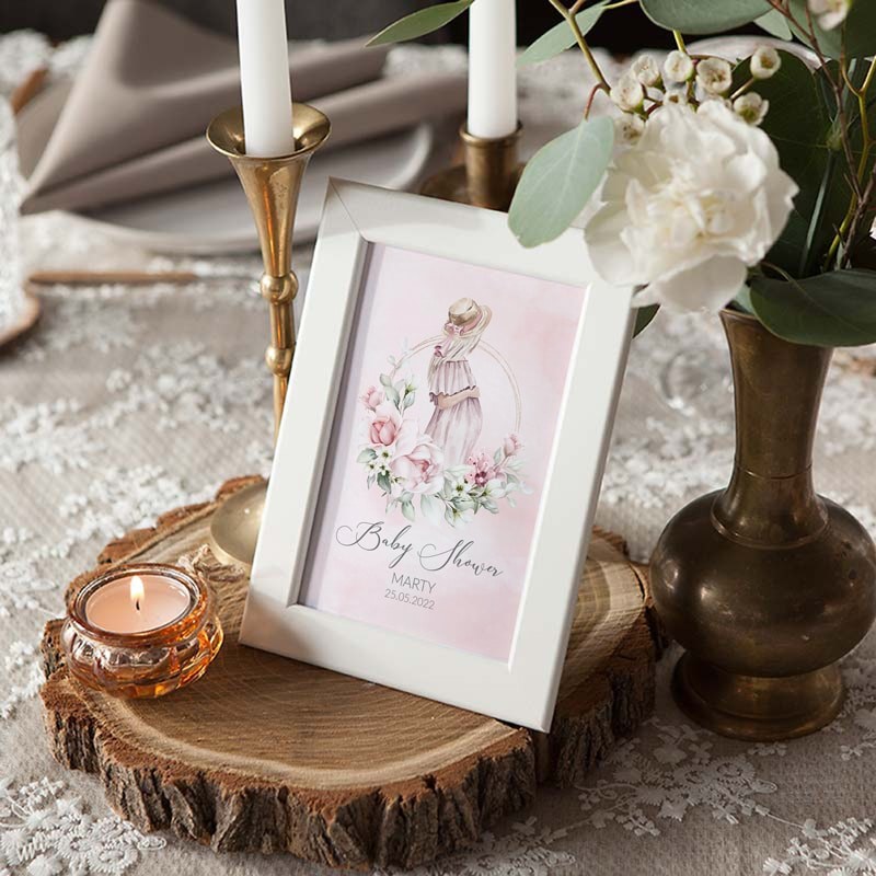 Dekoracja stołu baby shower tabliczka różowe kwiaty